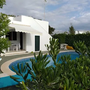 apartamentos-delfines.balearic-islands.net/